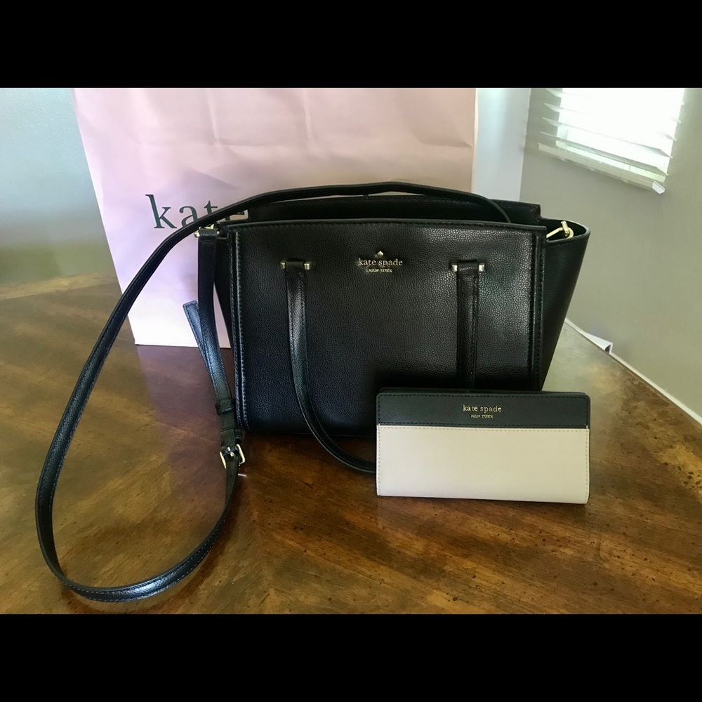 Kate Spade Purse & Wallet ♠️